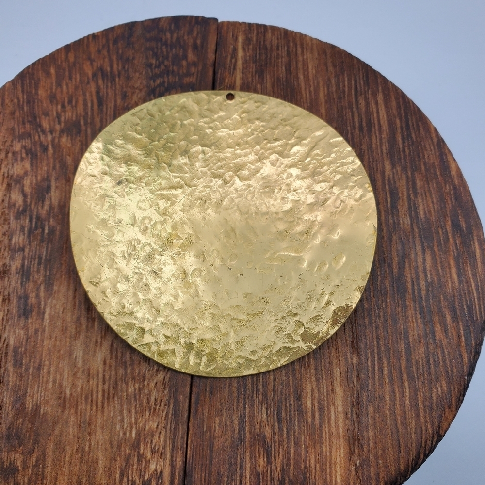 Irish medallion gold tone necklace pendant